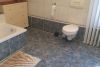 Großes Badezimmer